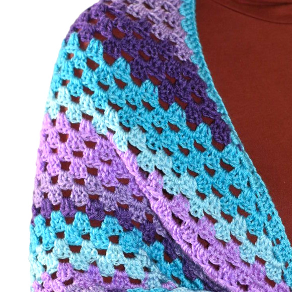 Hand Knit Crochet Shawl Blue Ombre Blanket Wrap Triangle Granny Squares One Size - Picture 9 of 16